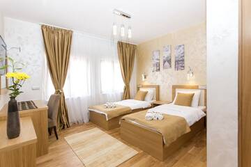 Семейный номер в Отеле Hotel Bela Roza